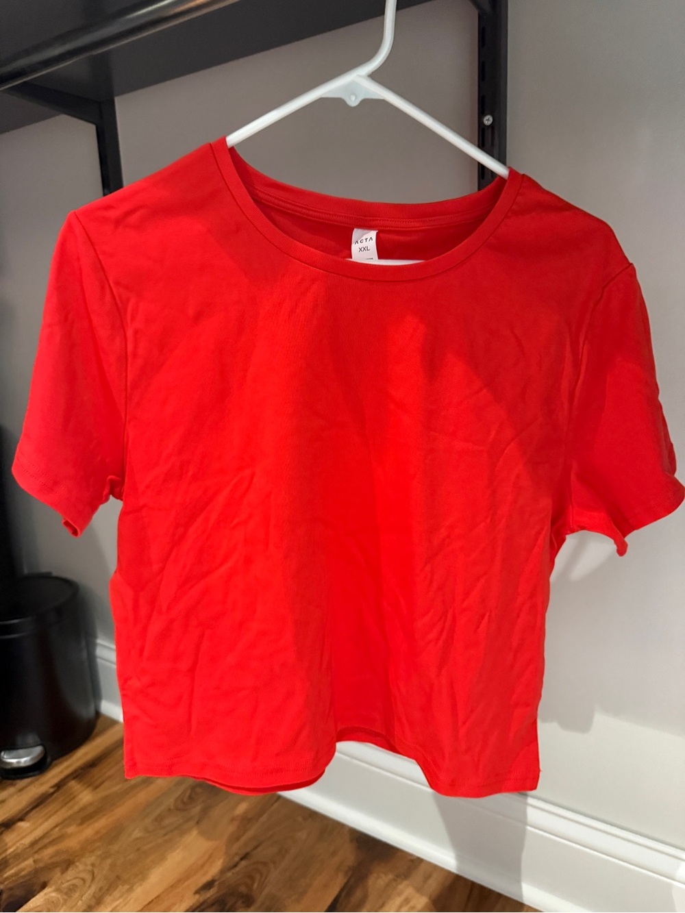 ACTA Women's Red Crewneck Short Sleeve Tee - Picture 1 of 2